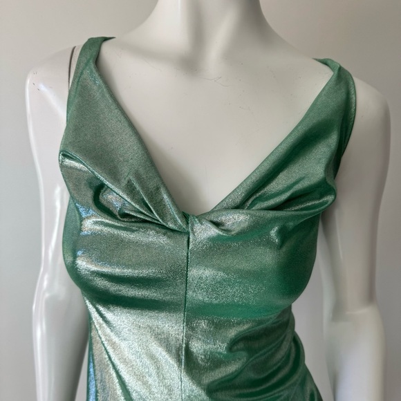 RN CONVERTIBLE Green Metallic Sleeveless Top Size S - Picture 3 of 9